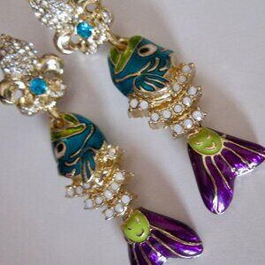 RITZY COUTURE BY LUNCH AT THE RITZ PIERCED EARRINGS-FABULOUS FISH!